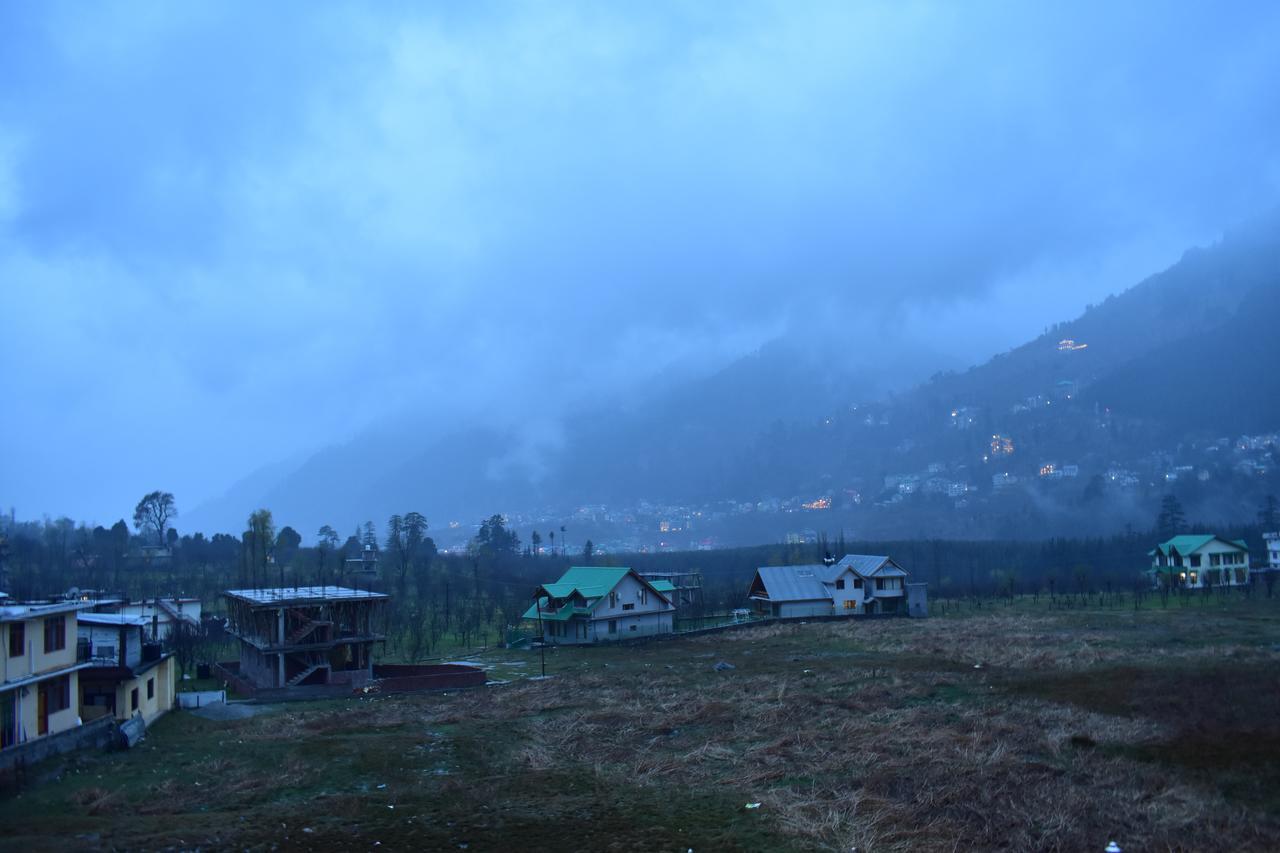 Hotel Mountain INN Manāli Exterior foto